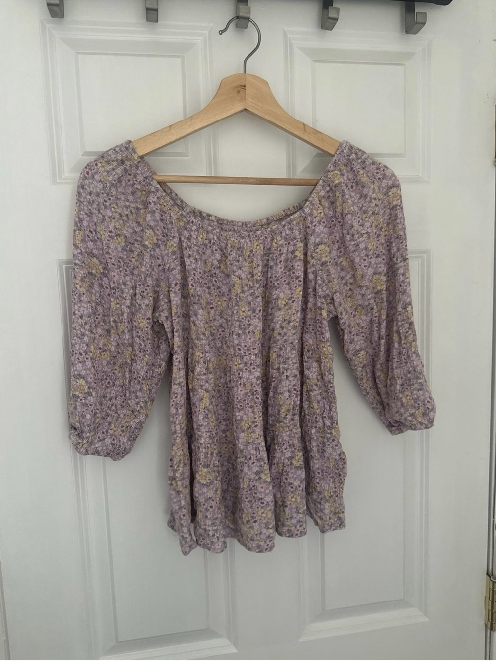 Puff sleeve floral top